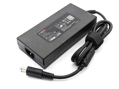 MSI Блок питания для ноутбука MSI, 230 Вт, 19.5 В,11.8 А, прямоугольный спец разъем 3pin, Verton